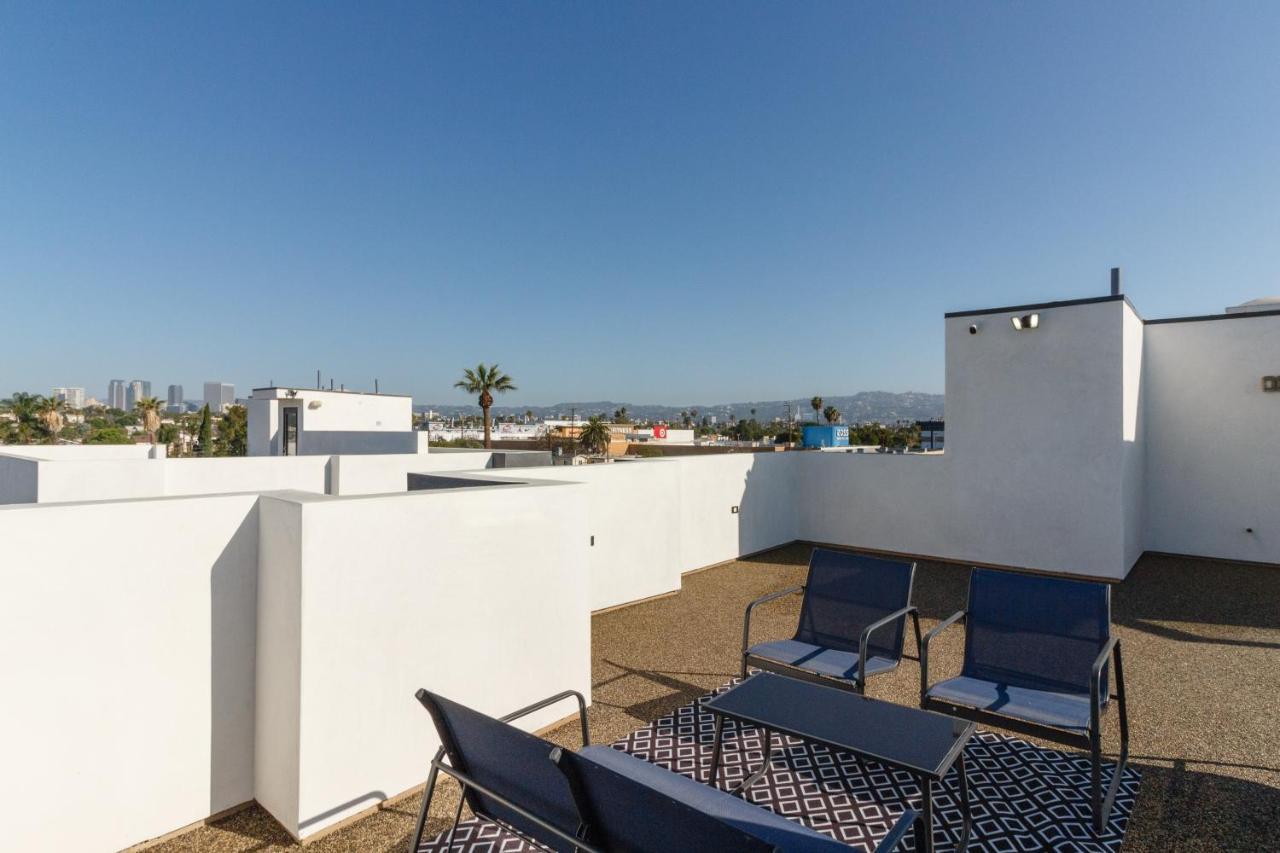 Modern 5 Bedroom Masterpiece With Rooftop Deck Los Angeles