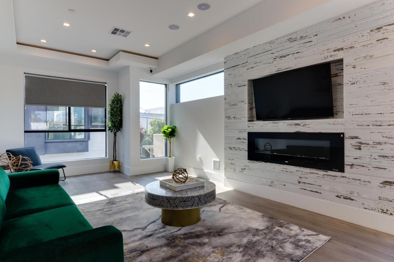 Villa Modern 5 Bedroom Masterpiece With Rooftop Deck Los Angeles