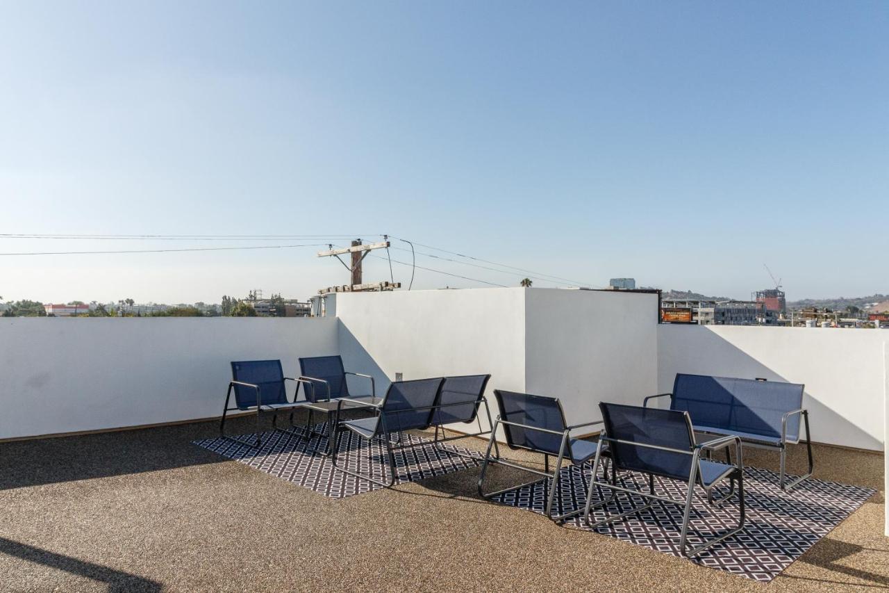 Modern 5 Bedroom Masterpiece With Rooftop Deck Villa Los Ángeles
